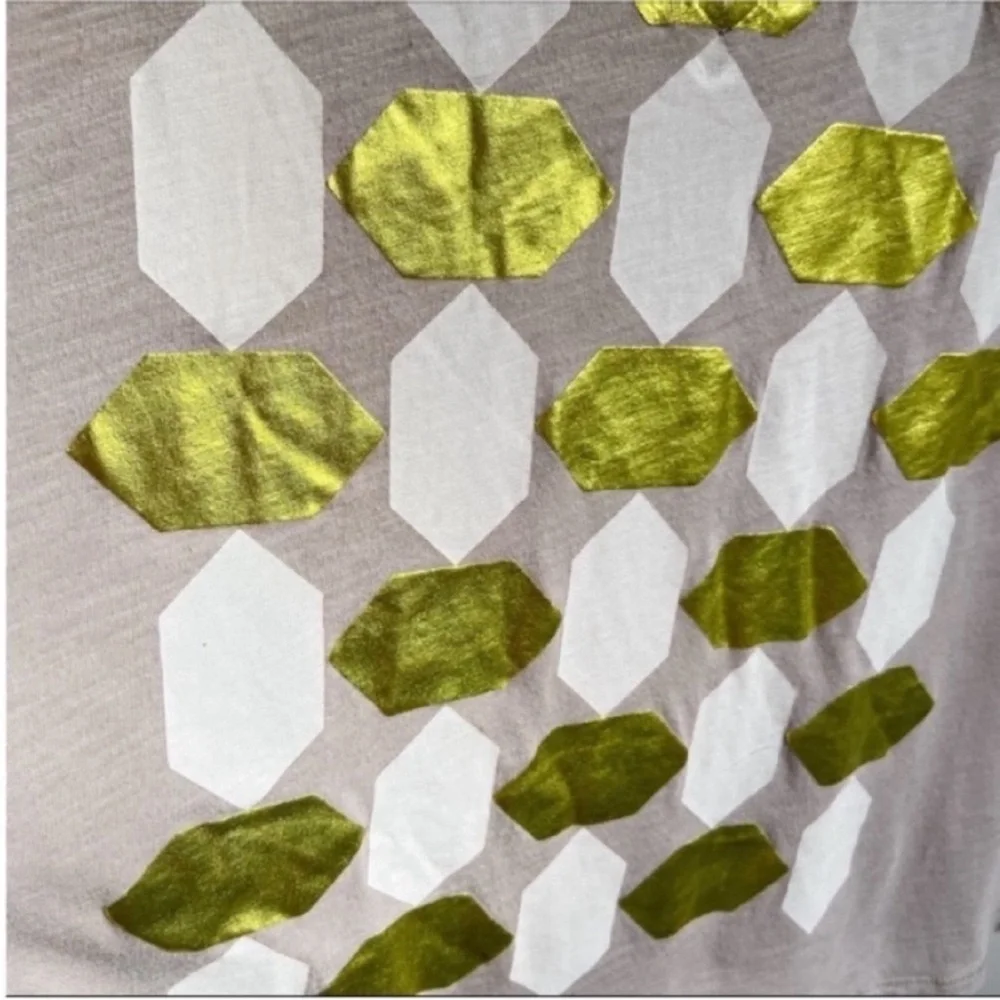 J. Crew t-shirt beige tan metallic gold foil geometric print - Picture 2 of 6